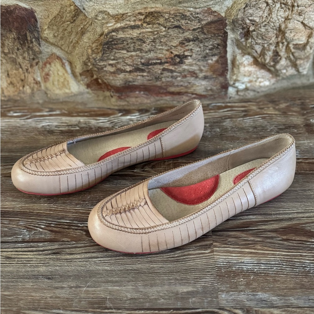 SoftWalk Flats - Tan / Neutral